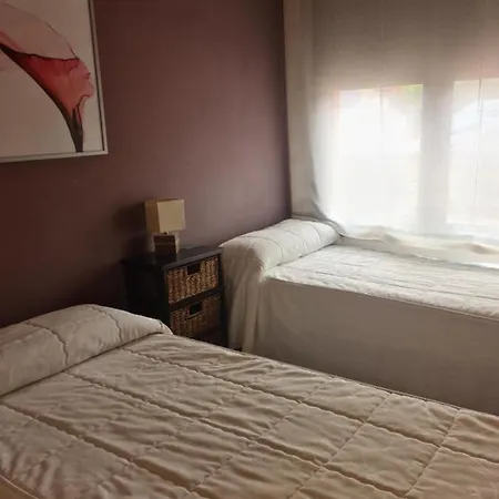 Golf Pinos Mar 7 Per, Piscina Holiday home